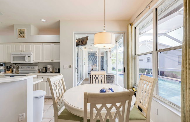 Private Pool, Pond Views, & Bonus Lounge in Gated Naples Community Drive to Dining & Sand - Foto 7