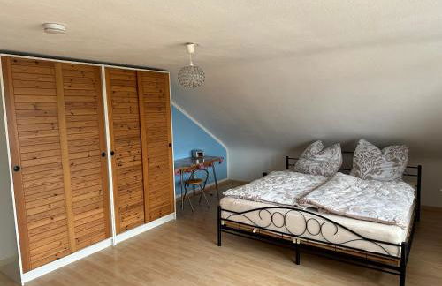 Tinas Ferienwohnung Bietigheim Baden - Foto 2