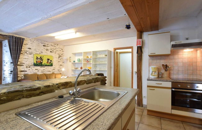 Lovely Holiday Home In Frahan With Terrace - Photo 11