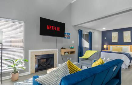 Skyline Loft with 2 Balconies 5 min to Love Field - Foto 3