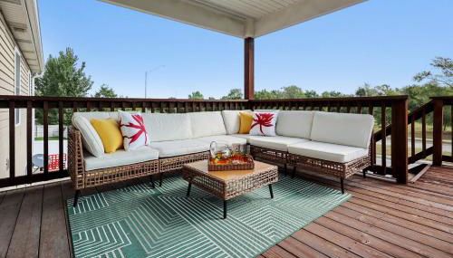 Charming 5BD - UNL 5mins - BBQ, Games & Backyard - Foto 3