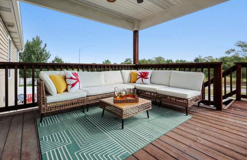 Charming 5BD - UNL 5mins - BBQ, Games & Backyard - Foto 3