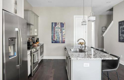 Large Nashville Home Rooftop Hot Tub & City View - Foto 13