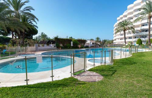 Moderno estudio y piscina a 50 metros de la playa - Photo 15