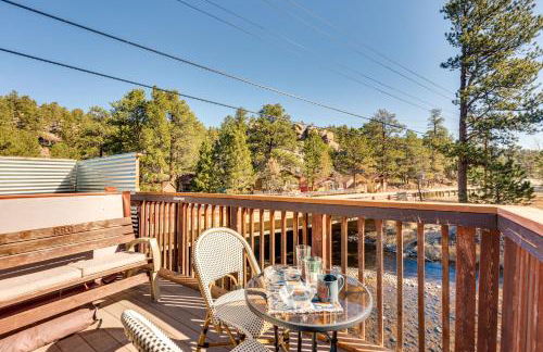 Private Hot Tub and Deck Riverfront Escape in Drake - Foto 13