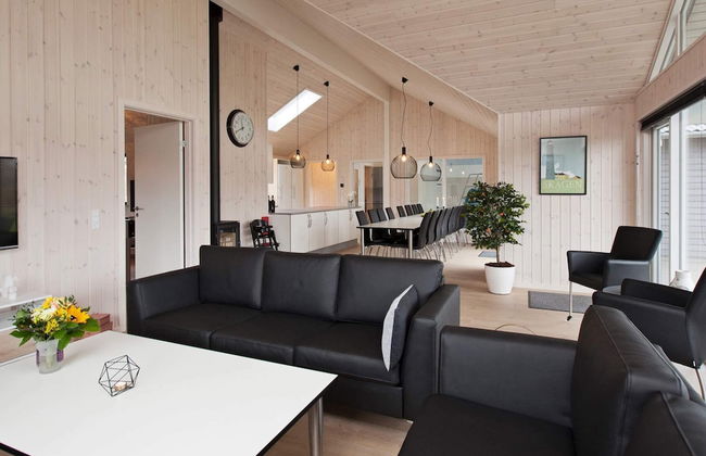 18 Person Holiday Home in Hojby - Photo 13