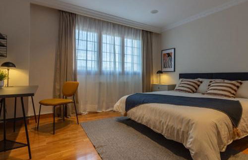 AH Delux3Rooms Campus Milán VUT6519AS - Foto 1