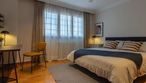 AH Delux3Rooms Campus Milán VUT6519AS - Foto 1