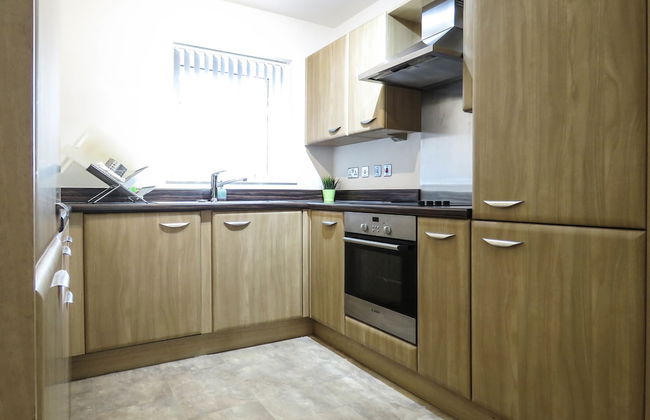 Tudors eSuites Park Central Townhouse Garden and Parking - Foto 12