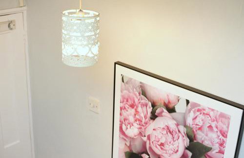 Tranquil Stays at 3 bedroom House in Dagenham - Foto 33