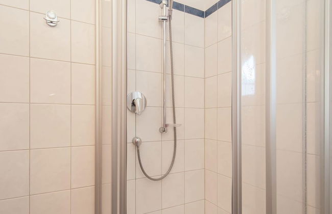 Lovely Chalet in Sankt Margarethen im Lungau near Ski Lift - Photo 8