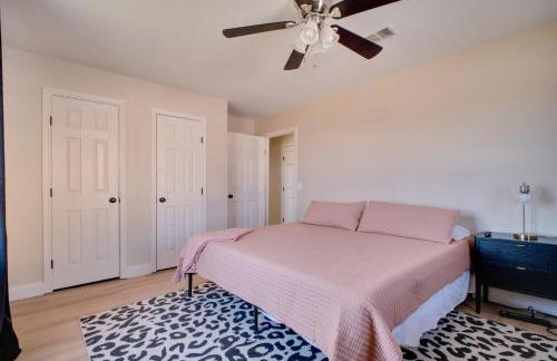 4 Mi to TTU Remodeled Retreat with Fenced Yard! - Foto 15