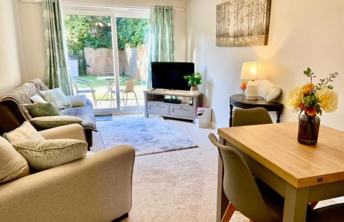 Cosy Bungalow Near Open Countryside - Foto 2