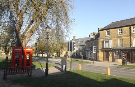 Spacious 3 bedroom cabin at Avonvale Holiday Lodge - Photo 15