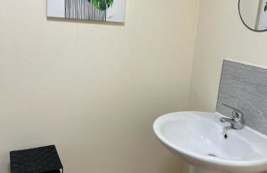 Serene 2BR Retreat Perfect for Long Stays - Foto 18