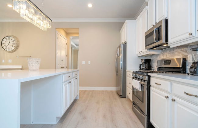 7516 Luxury Home 5BD Perfect for Your Family - Foto 21