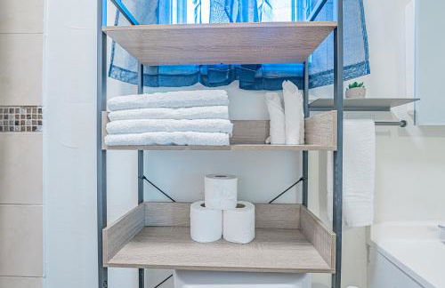 SuperValue Suite #6 @ East End Revitalized - Foto 12