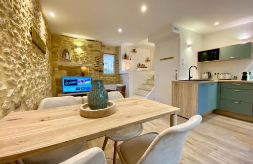 Montignac-Lascaux - Les Pierres De Lascaux - Foto 2