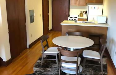 Jacuzzi Loft-1Br Extnd Stay Near Capitol - Foto 14