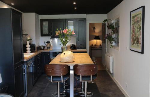 Le Floreal, great quiet appt in very town center - Photo 1