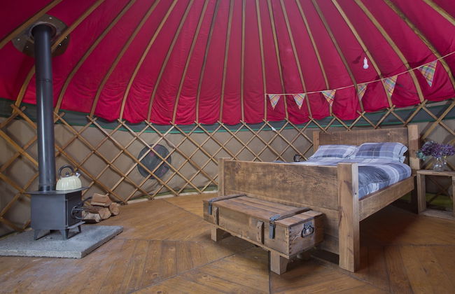 Charming Yurt in Kelburn Estate Near Largs - Photo 2