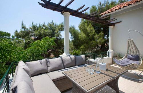 Glyfada Villa 6BR 16ppl Private Pool 300m to Beach - Foto 49