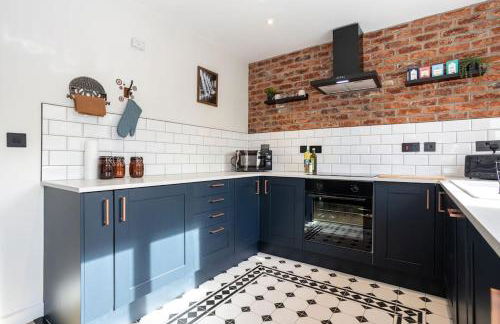 Railway House - Central Warrington - Sleeps 6 - Foto 15