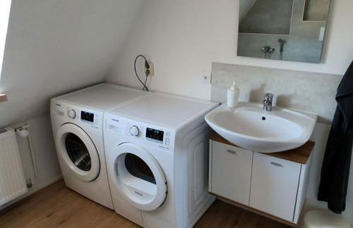 Gemütliche Dachwohnung mit kleiner oder großer Dachterrasse nebeneinander - Foto 3