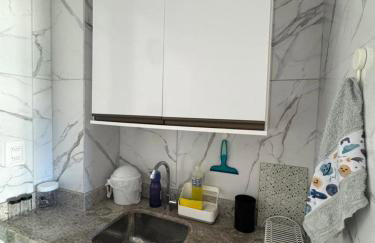 Apartamento aconchegante no coração do Recife e a poucos metros do Consulado Americano - Foto 8