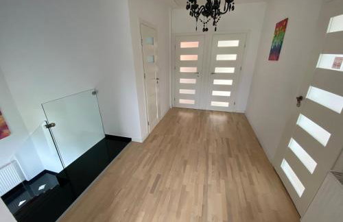 White House Izabelin Family SPA House near Warsaw - Foto 95