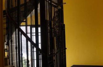 Charming studio overlooking a beautiful garden - Foto 17