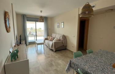 Apartamento con 2 habitaciones y garaje - Photo 1