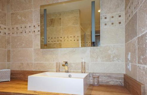 2 Bedroom Lovely Home In Roquebrun - Foto 16