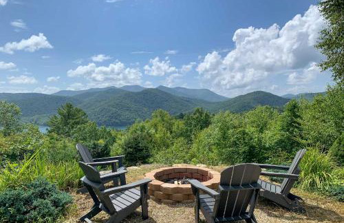 Family Retreat Cabin with Summit, Lake Views, Deck! - Foto 29