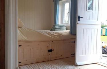 Dinky's Den - Foto 25