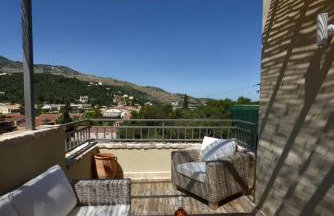 The Cassius Hill House - Photo 25