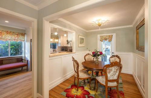 Charming Garden Cottage- steps to historic Old Town Half Moon Bay - Foto 6