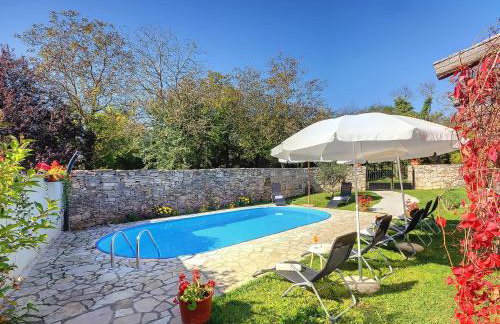 Villa in Batlug With Private Pool - Foto 100