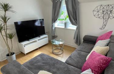 Lovely Coach House - Photo 10