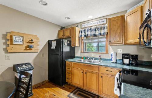 Heavenly Hideaway- Hot Tub, Firepit, Covered Patio - Foto 17