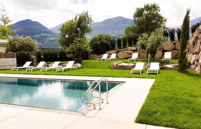 Hidalgo Suites & Restaurant - Photo 30