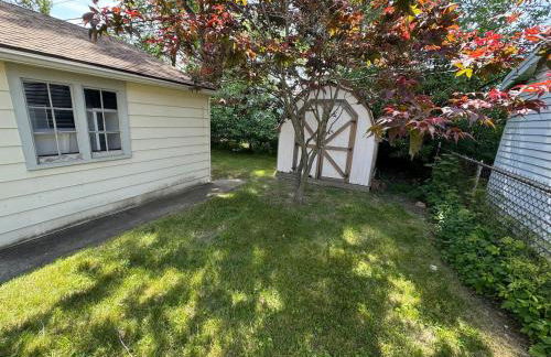 4 Bedroom 2 and a half bath that Sleeps 8 Near it all Ford Telegraph - Foto 43