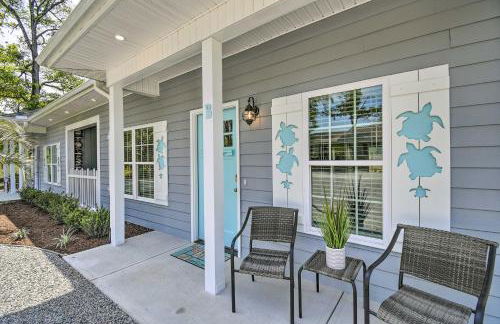 Ocean Isle Beach Home with Shared Lanai and Grill - Foto 32