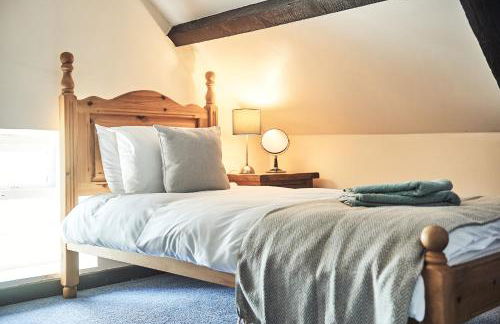 Penuwch Boathouse, Waterside Cottage with indoor Pool, Sauna & Parking - Photo 18