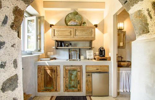 Pavlaina Complex of Traditional Residences in Nisyros. Enjoy the garden and the Sea View - Foto 33