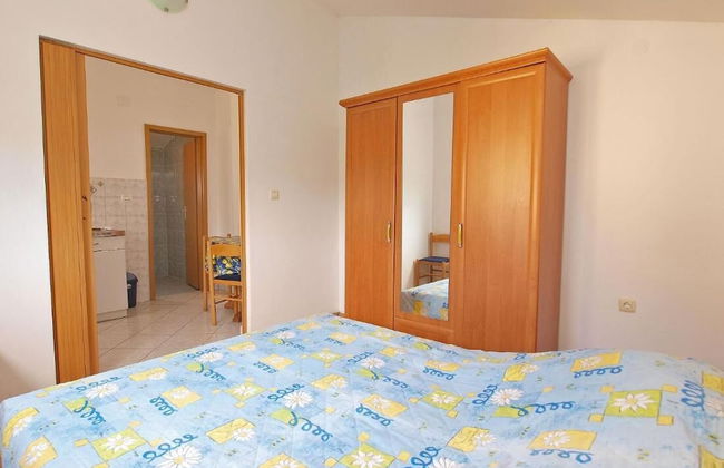 Cozy Apartment in Peroj - Photo 3