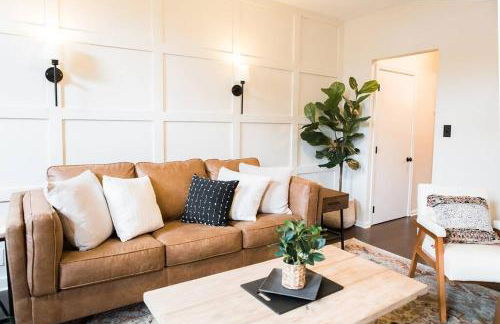 Cozy Cottage Downtown - Walk to OTR & Stadiums - Foto 2