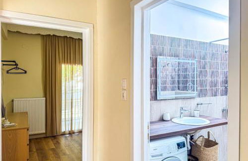 Cityscape Residence with a Patio - Foto 13