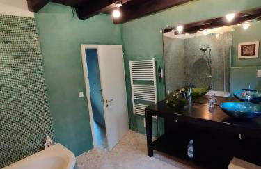 Blaues Haus - kleinere Doppelhaushälfte in Stadtkernnähe mit traumhaftem Bad und Küche - Foto 11