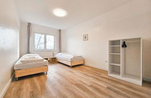 Tolstov Apartments - Monteurwohnungen - 2 Schlafzimmer - Küche - Balkon - Waschmaschine - 25 Min zur Messe DUS - Foto 3